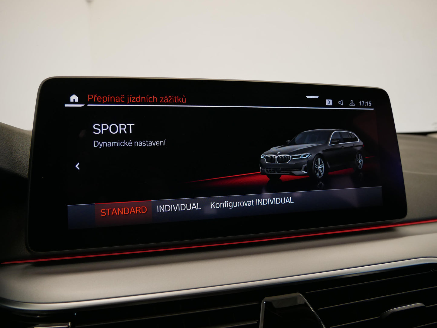 BMW Řada 5 520d 140kW xDrive Touring MHEV