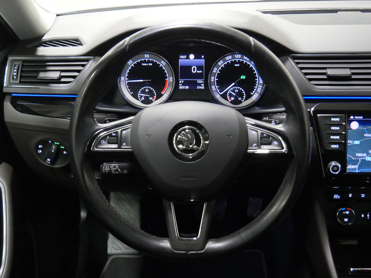 Škoda Superb 2.0 TDI 140 kW 4x4 L&K