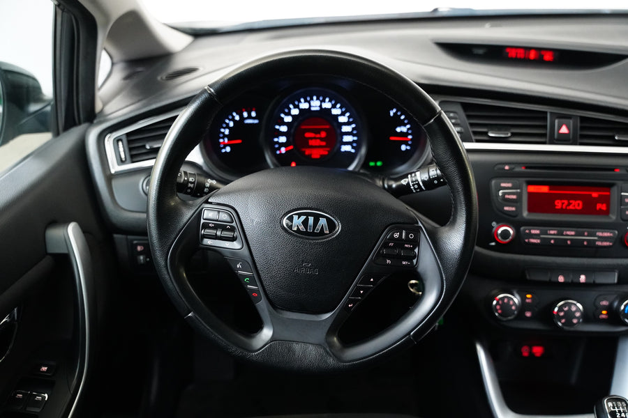 Kia Ceed 1.6 CRDI 100 kW – foto 17