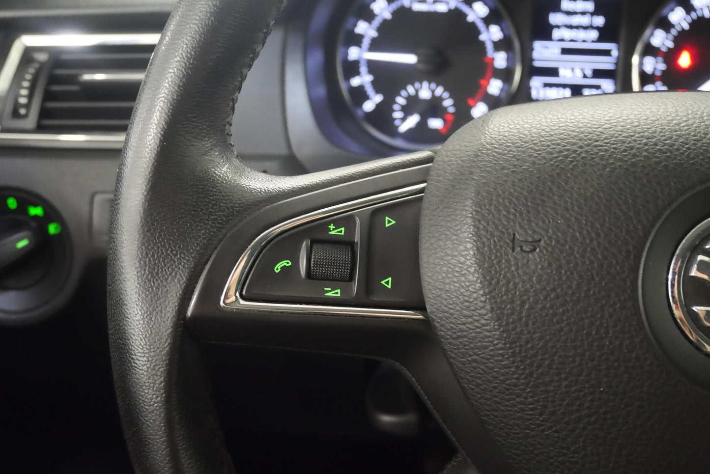 Škoda Rapid 1.6 TDI 77 kW Elegance Extra+