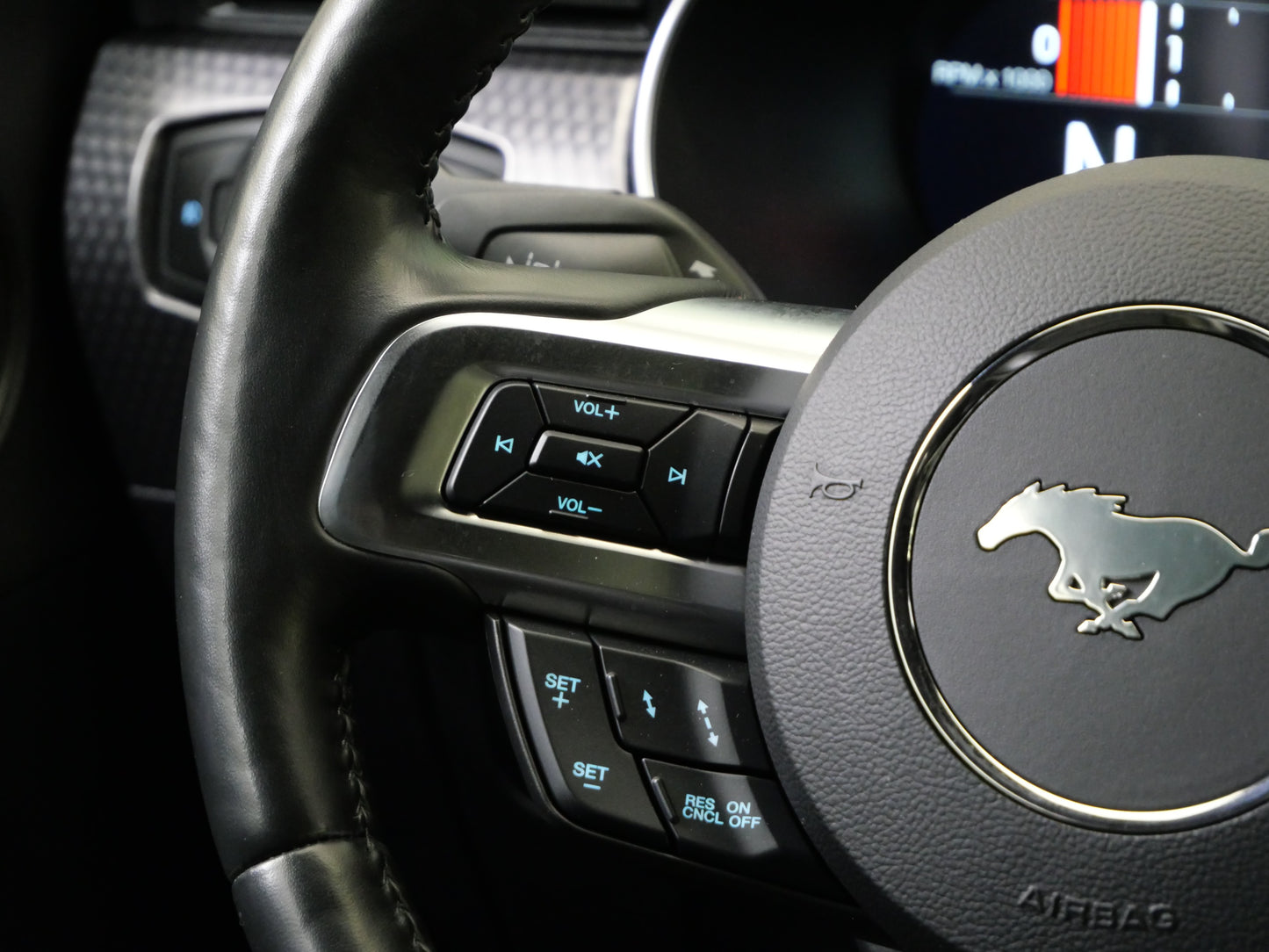 Ford Mustang 5.0 V8 514 kW Roush
