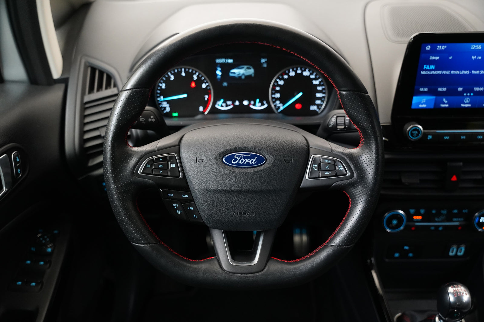 Ford Ecosport 1.0 EcoBoost 103 kW ST-Line – foto 17