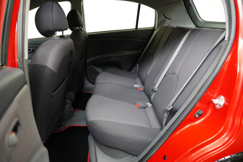 Kia Rio 1.4i 71 kW – foto 17