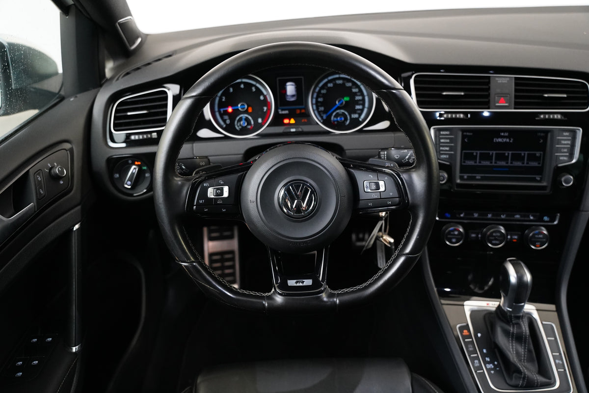 Volkswagen Golf 2.0 TSI 221 kW 4Motion R