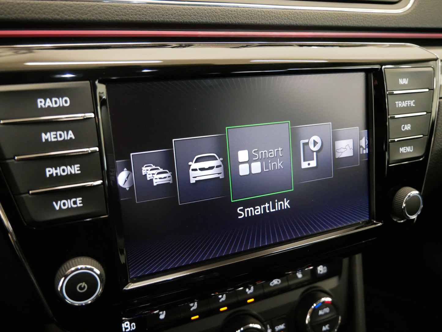 Škoda Superb 2.0 TDI 110 kW 4x4 L&K