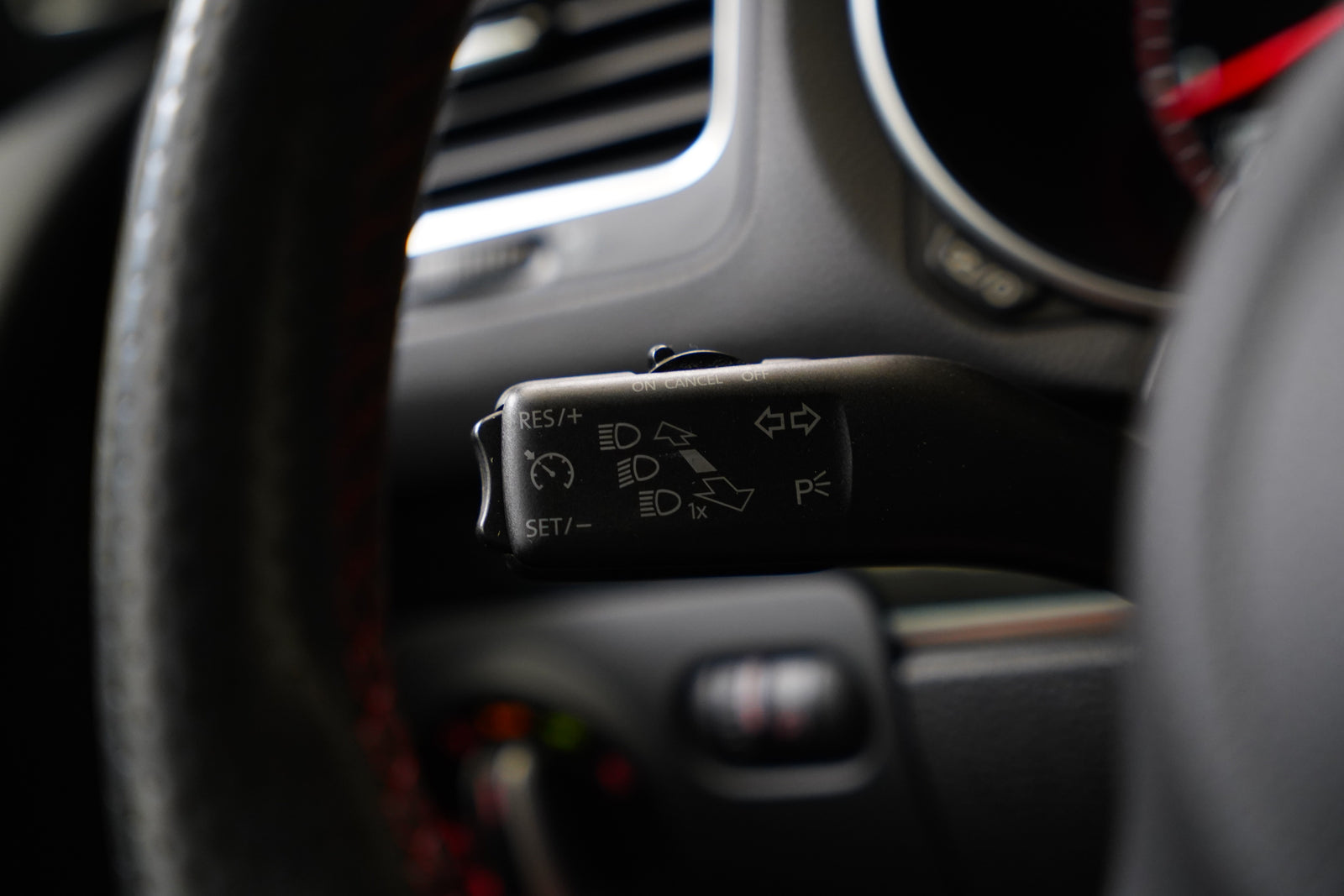 Volkswagen Golf 2.0 TSI 155 kW DSG GTI – foto 17