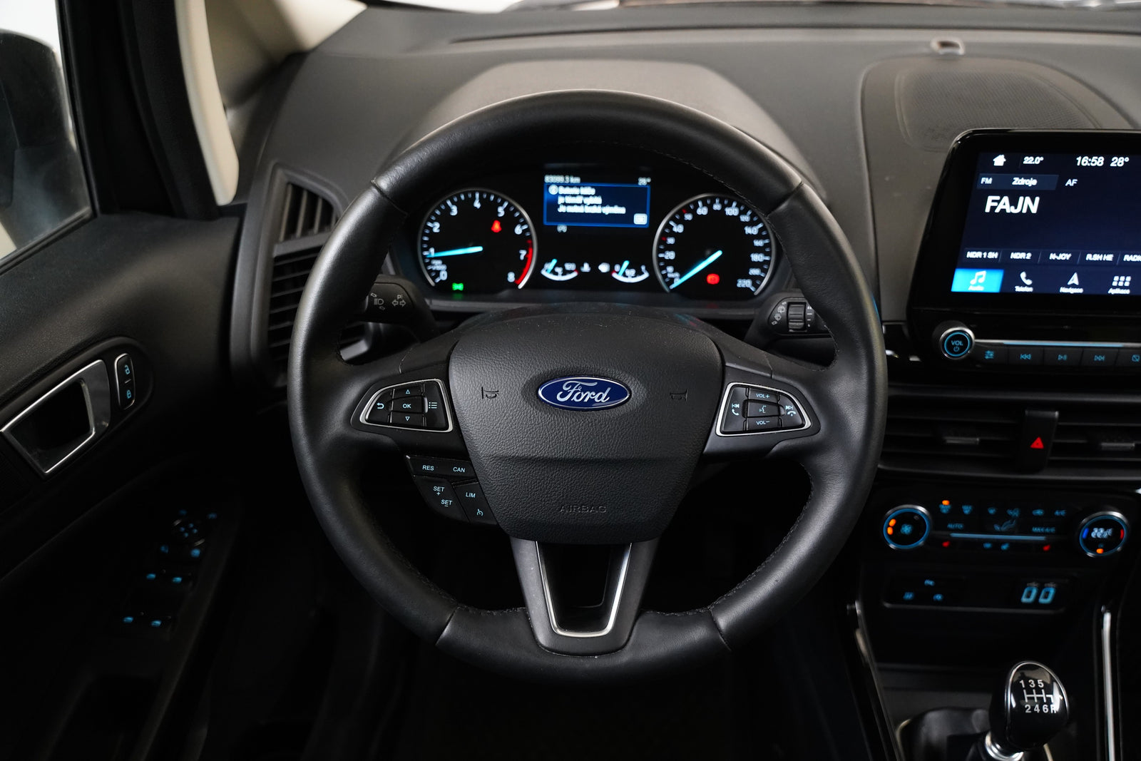 Ford Ecosport 1.0 EcoBoost 92 kW Titanium – foto 17