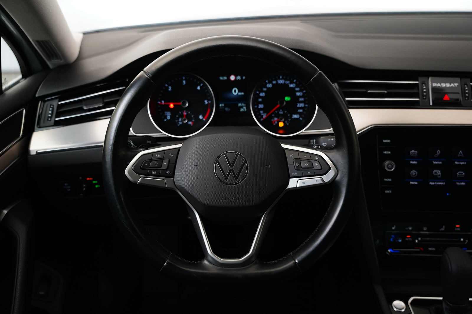 Volkswagen Passat 2.0 TDI 147 kW Elegance – foto 17