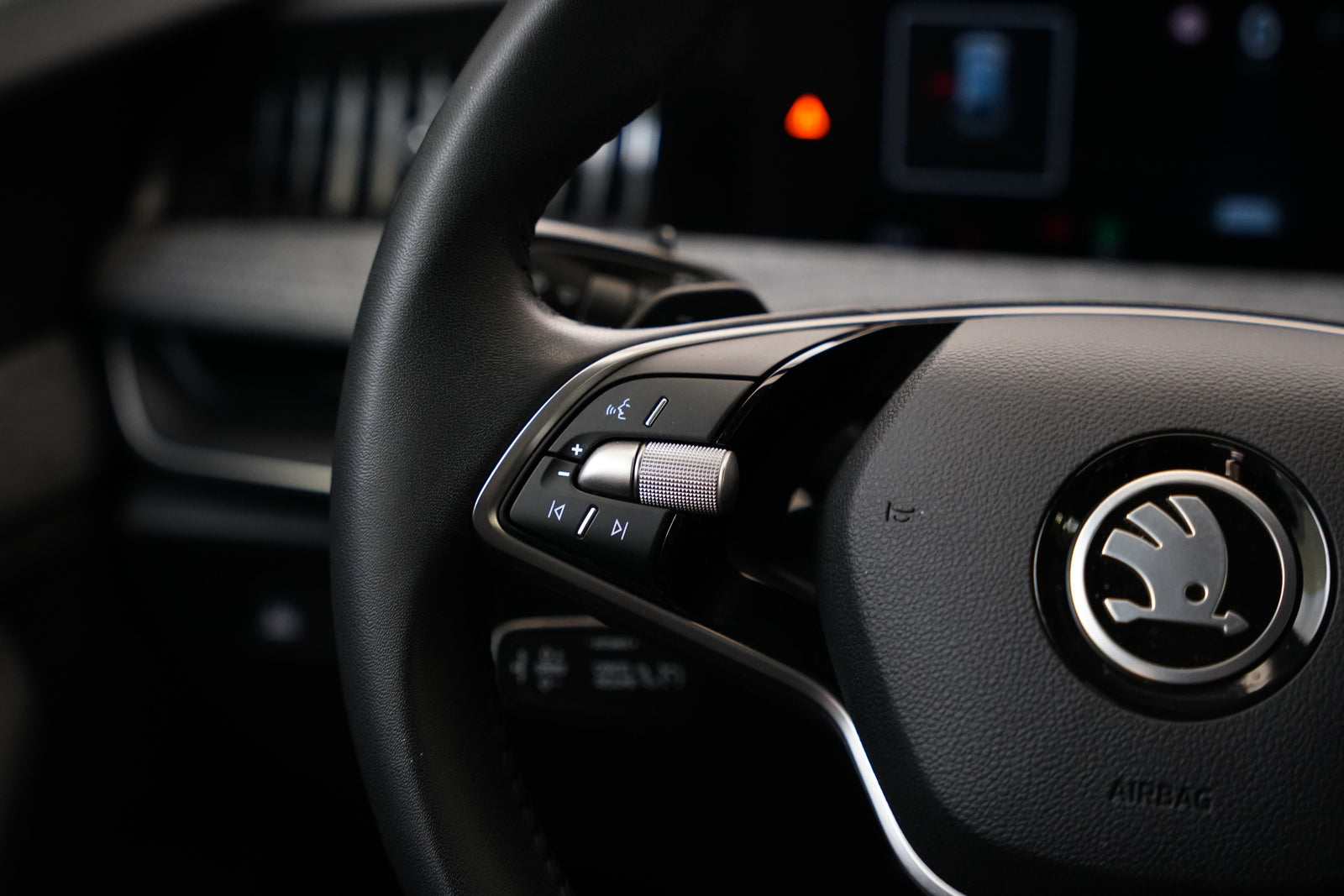 Škoda Superb 2.0 TDI 110kW Selection – foto 17