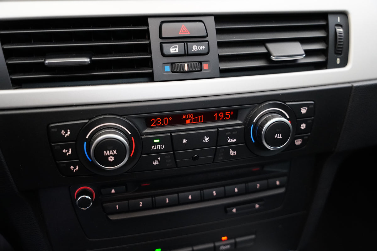 BMW Řada 3 318d 105 kW Touring – foto 17
