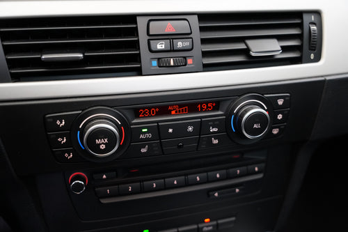 BMW Řada 3 318d 105 kW Touring – foto 17