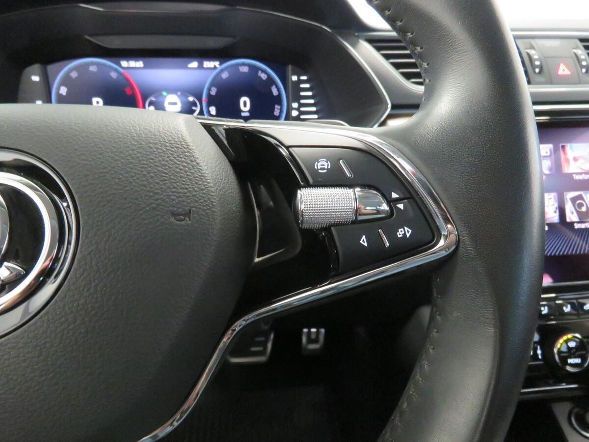 Škoda Superb 2.0 TDI 147 kW DSG 4x4 Scout