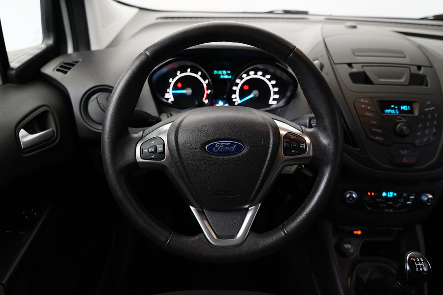 Ford Tourneo Courier 1.0 EcoBoost 74 kW – foto 17