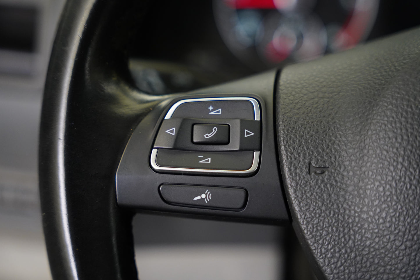 Volkswagen Transporter 2.0 TDI 103 kW 9 míst