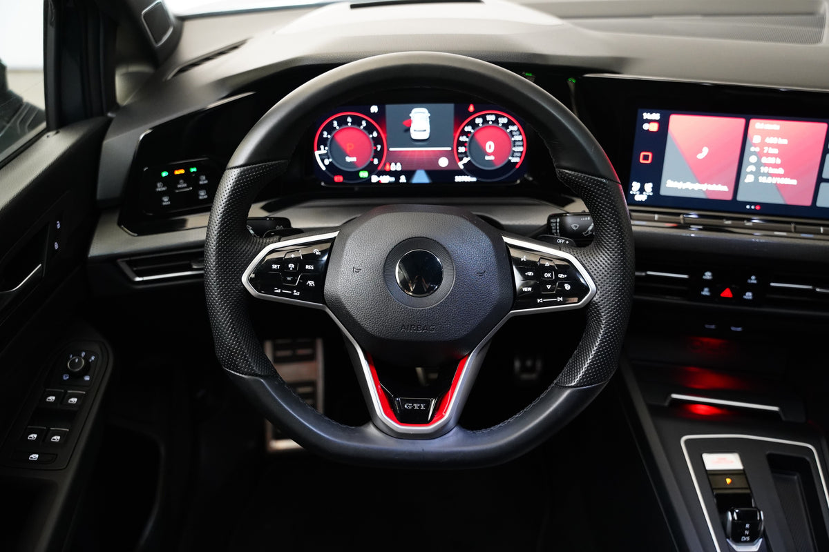 Volkswagen Golf 2.0 TSI 180 kW DSG GTI – foto 17