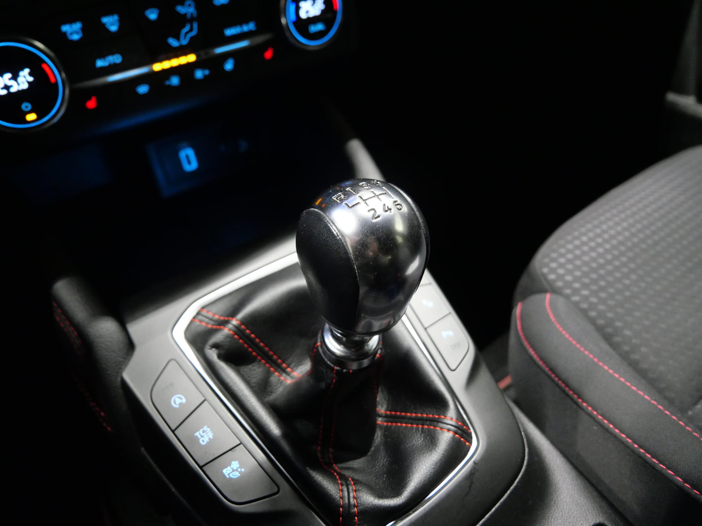 Ford Focus 2.0 EcoBlue 110 kW ST-Line