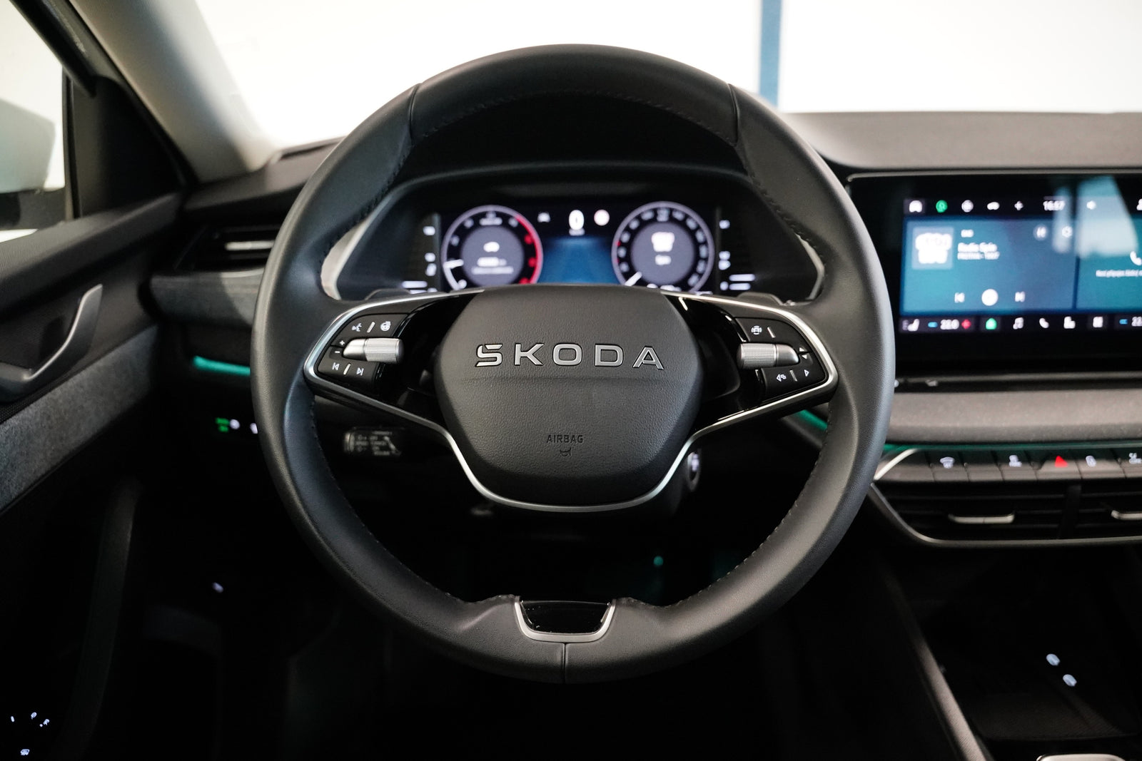 Škoda Octavia 2.0 TDI 110 kW Top Selection – foto 17