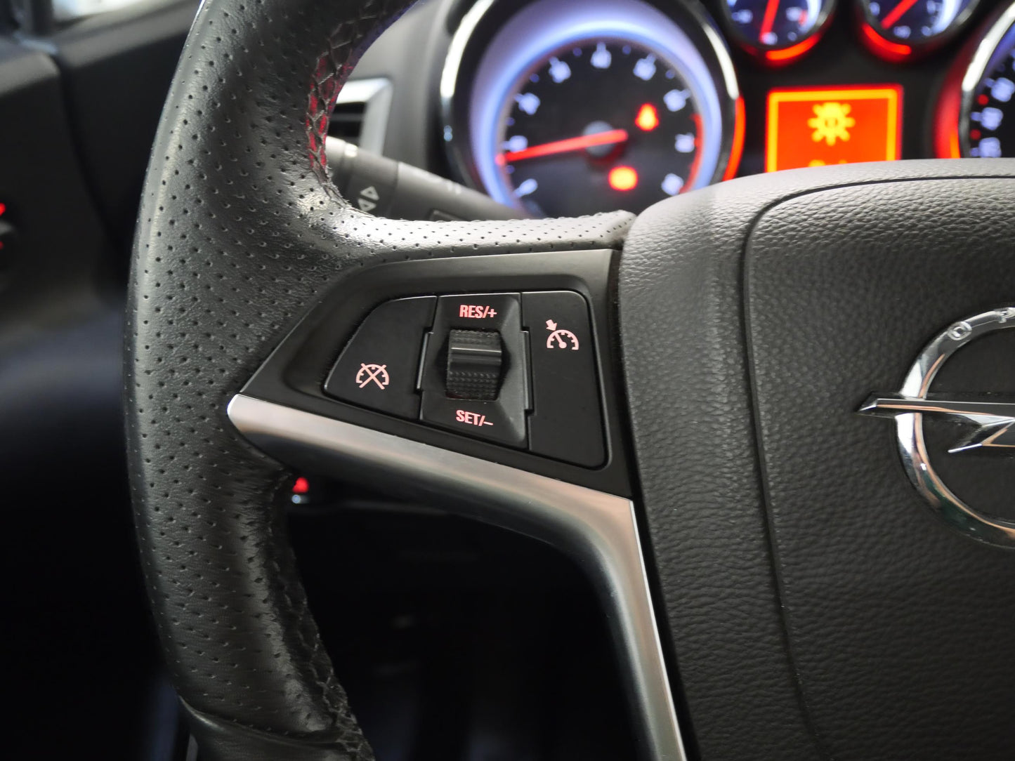 Opel Astra 1.4 i Turbo 103 kW