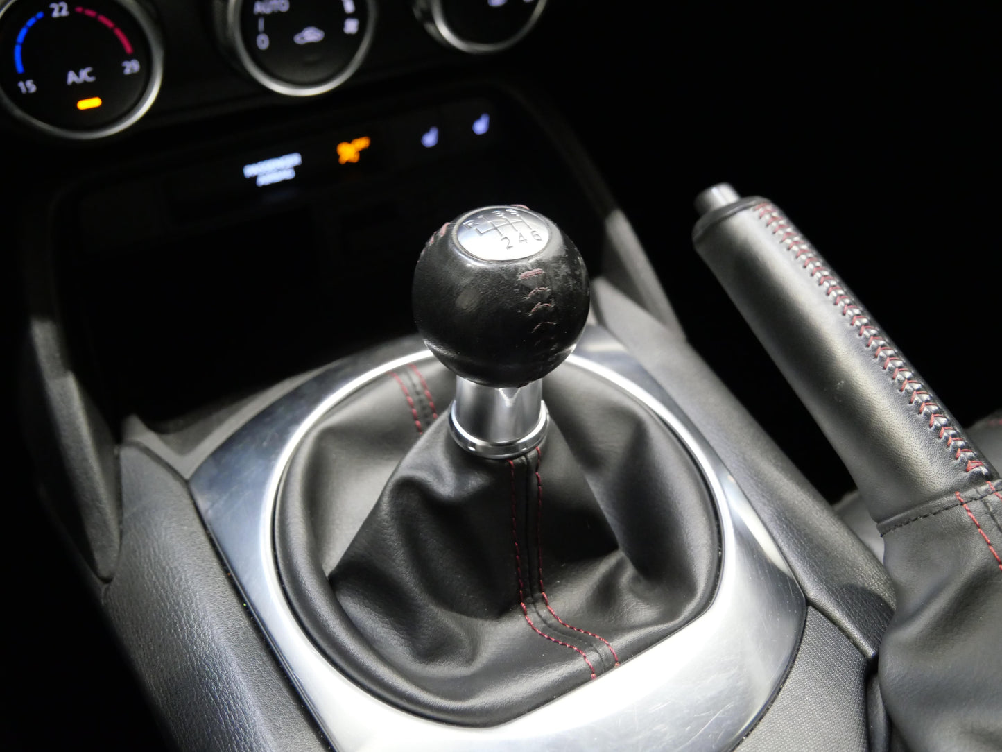 Mazda MX-5 2.0 i 118 kW Sports-Line