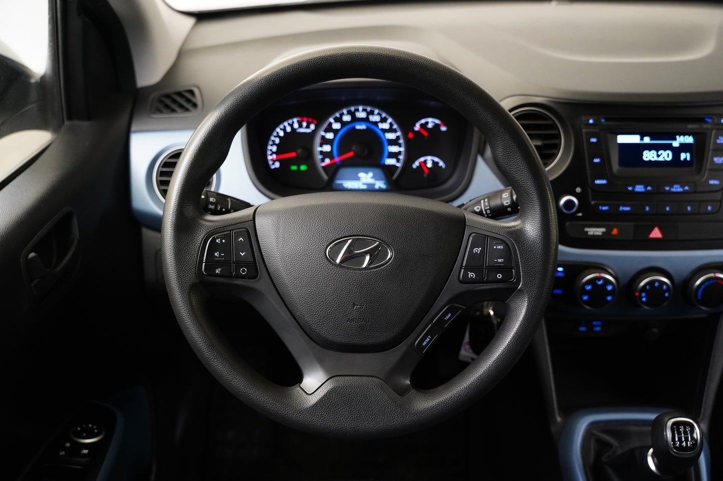 Hyundai i10 1.0i 49 kW