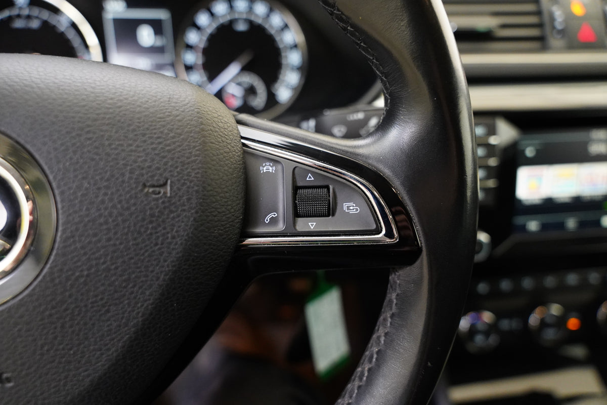 Škoda Superb 2.0 TDI 110kW Ambition – foto 17