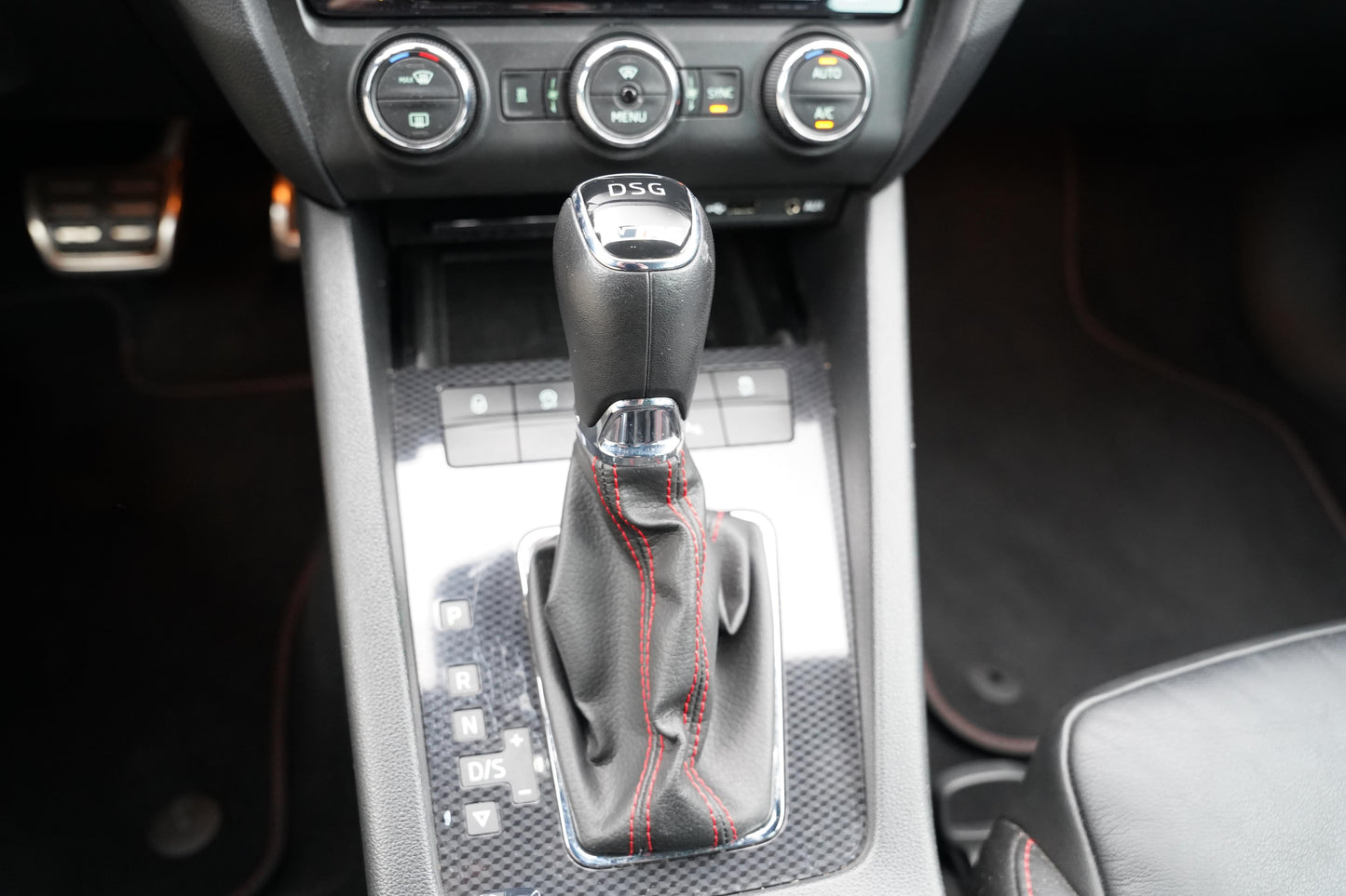 Škoda Octavia 2.0 TDI 135 kW DSG RS