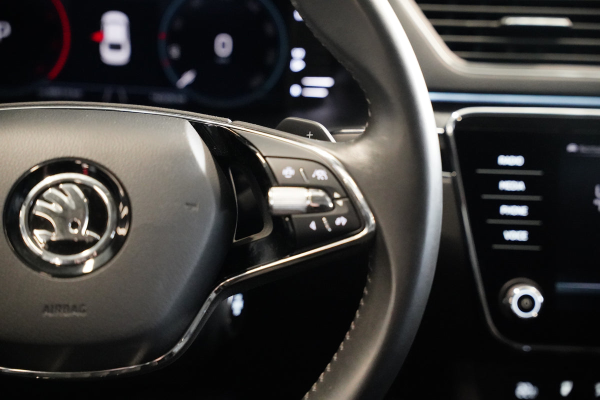 Škoda Superb 2.0 TDI 147kW L&K – foto 17