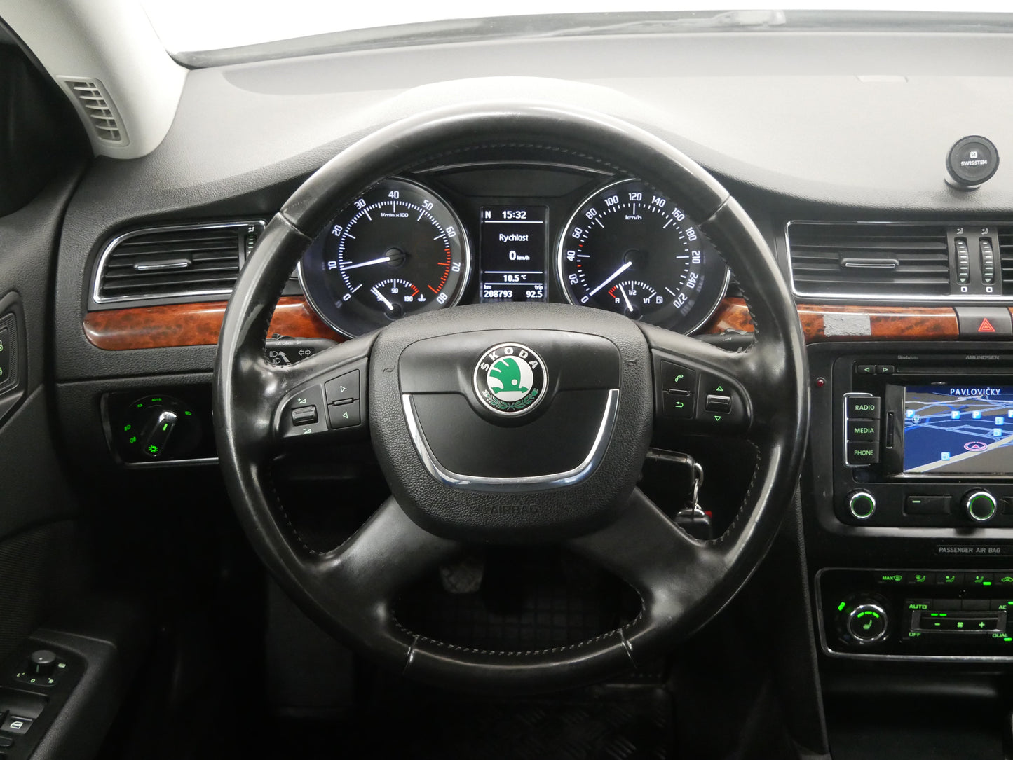 Škoda Superb 1.8 TSI Elegance