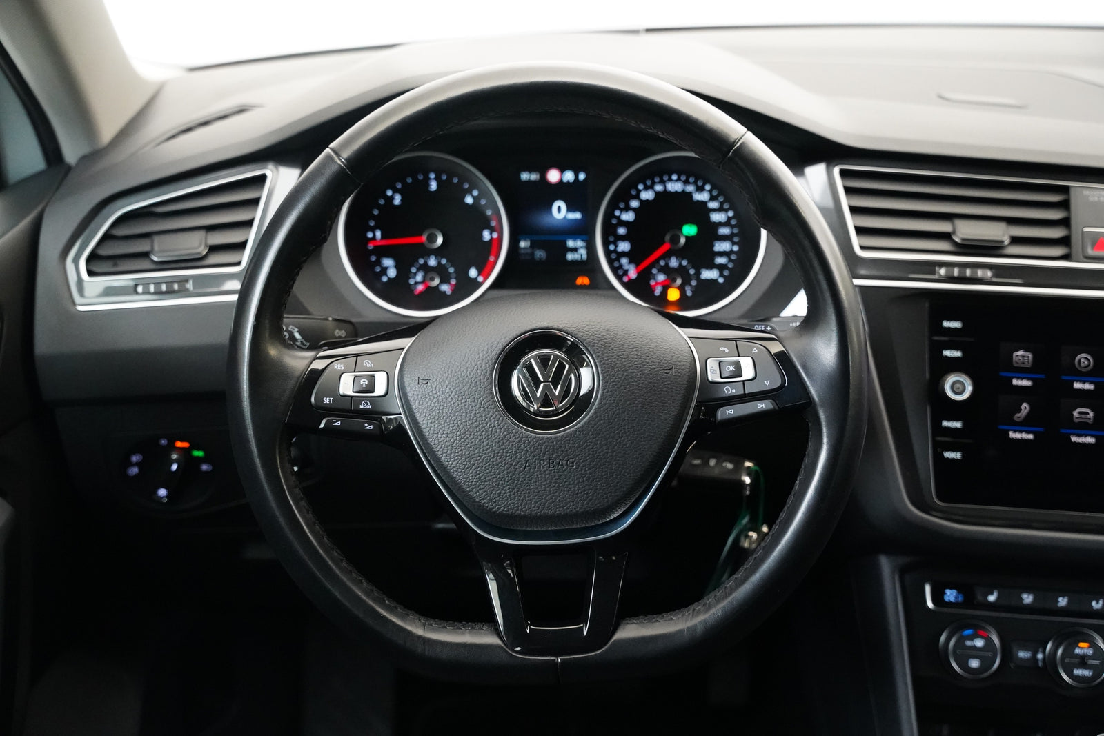 Volkswagen Tiguan 2.0 TDI 110 kW Highline – foto 17