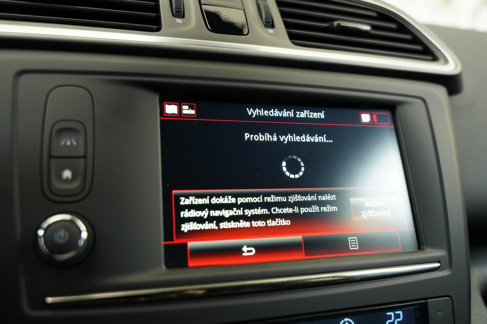 Renault Kadjar 1.2 TCe 96 kW Limited – foto 17
