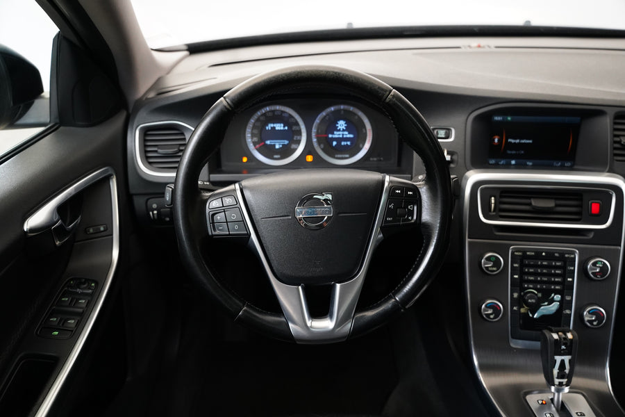 Volvo S60 2.4 D5 151 kW – foto 17