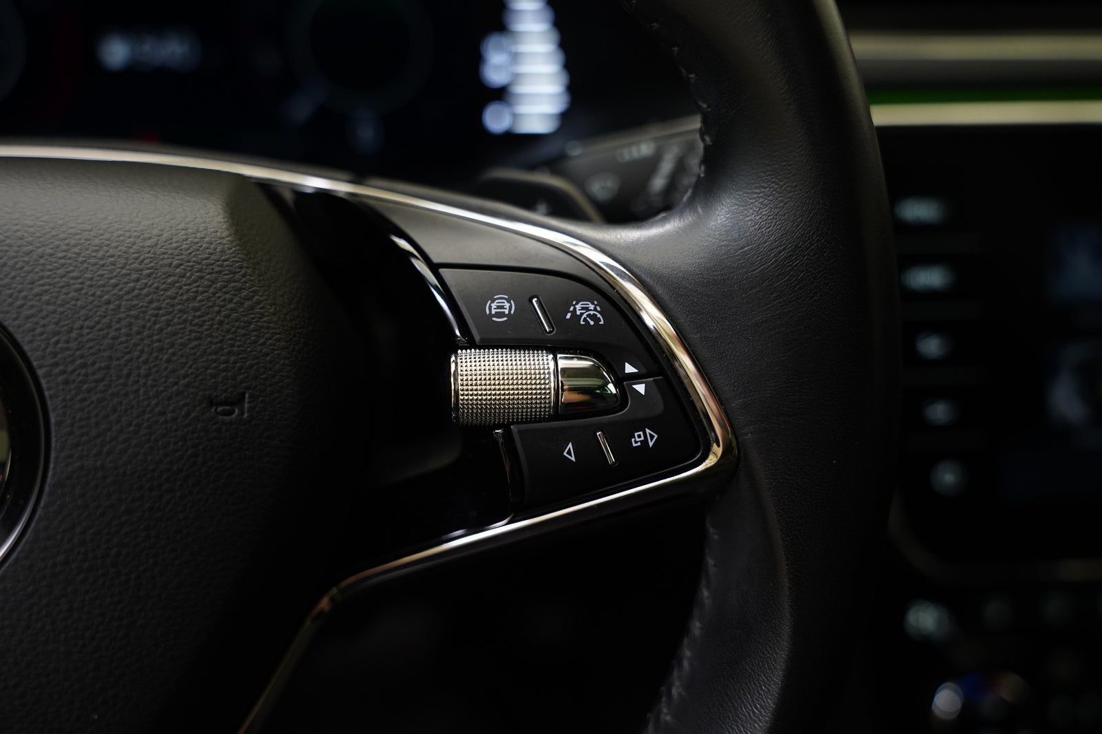 Škoda Superb 2.0 TSI 140 kW Laurin & Klemen – foto 17