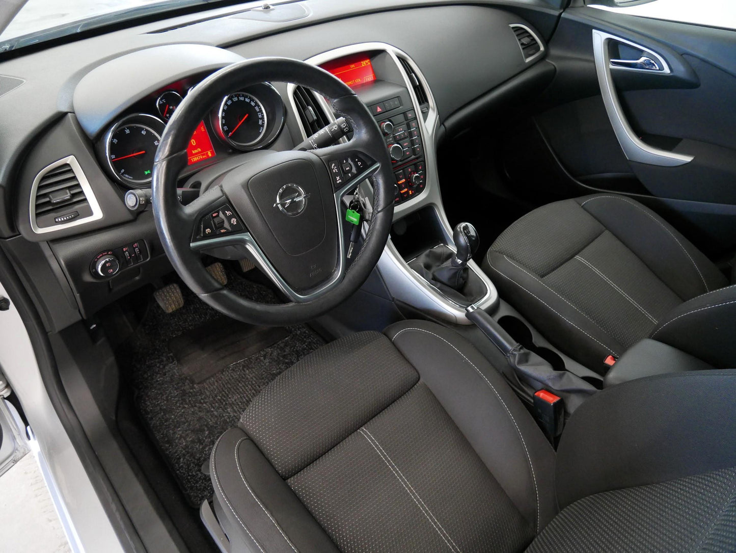 Opel Astra 1.7 CDTi ACTIVE