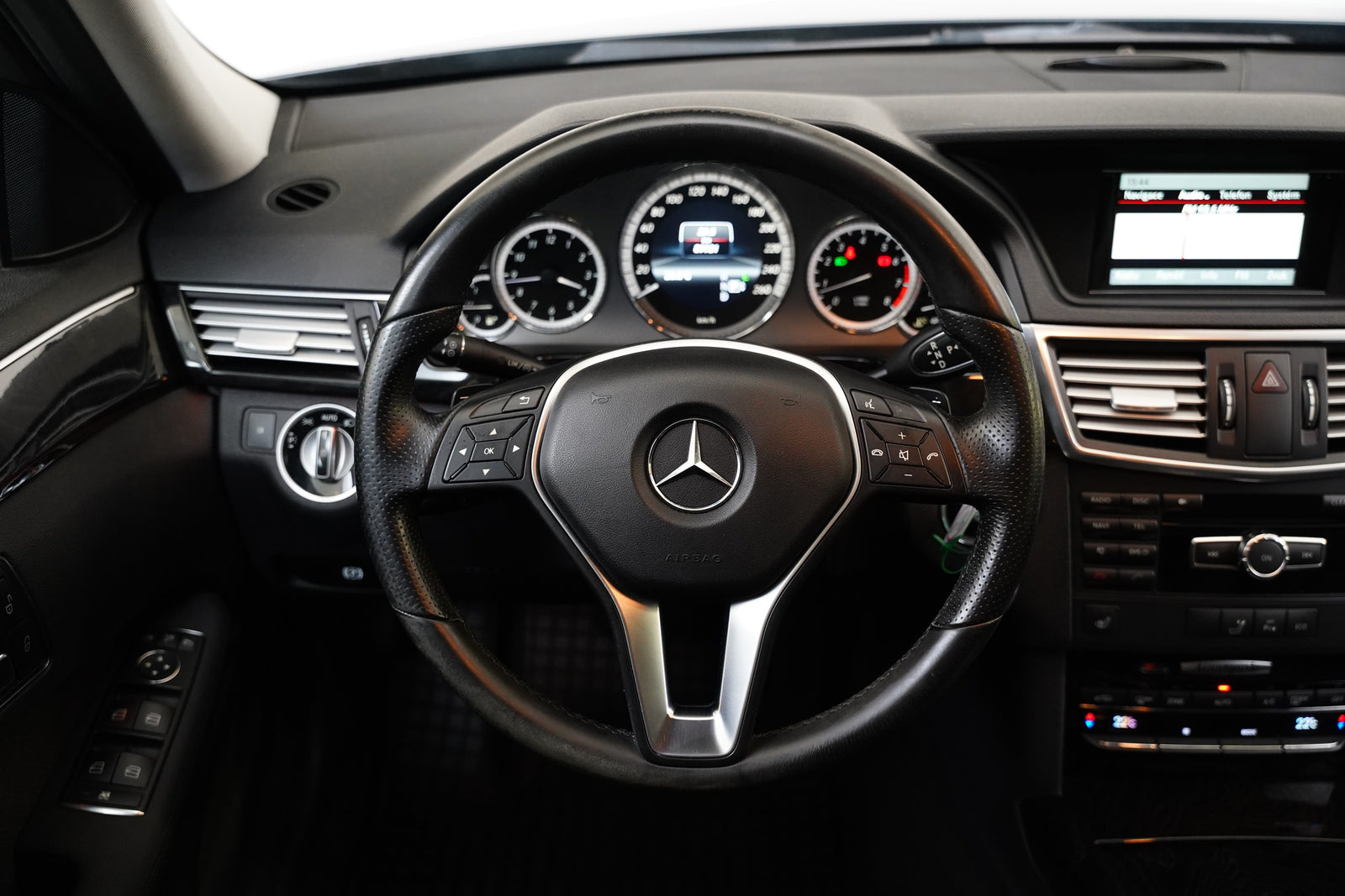 Mercedes-Benz Třídy E 200 135 kW Avantgarde – foto 17