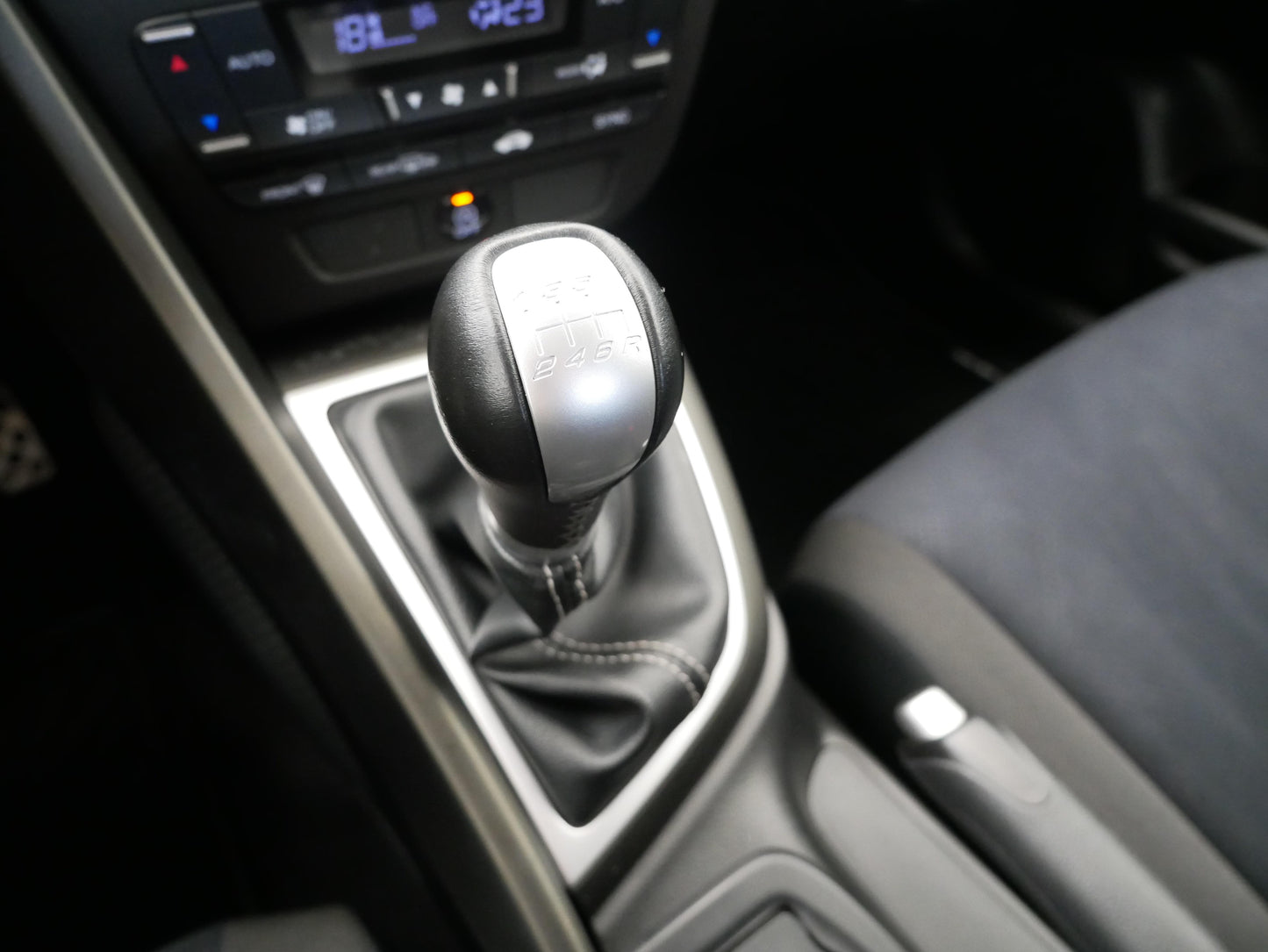 Honda Civic 1.8 i-VTEC 104 kW Sport