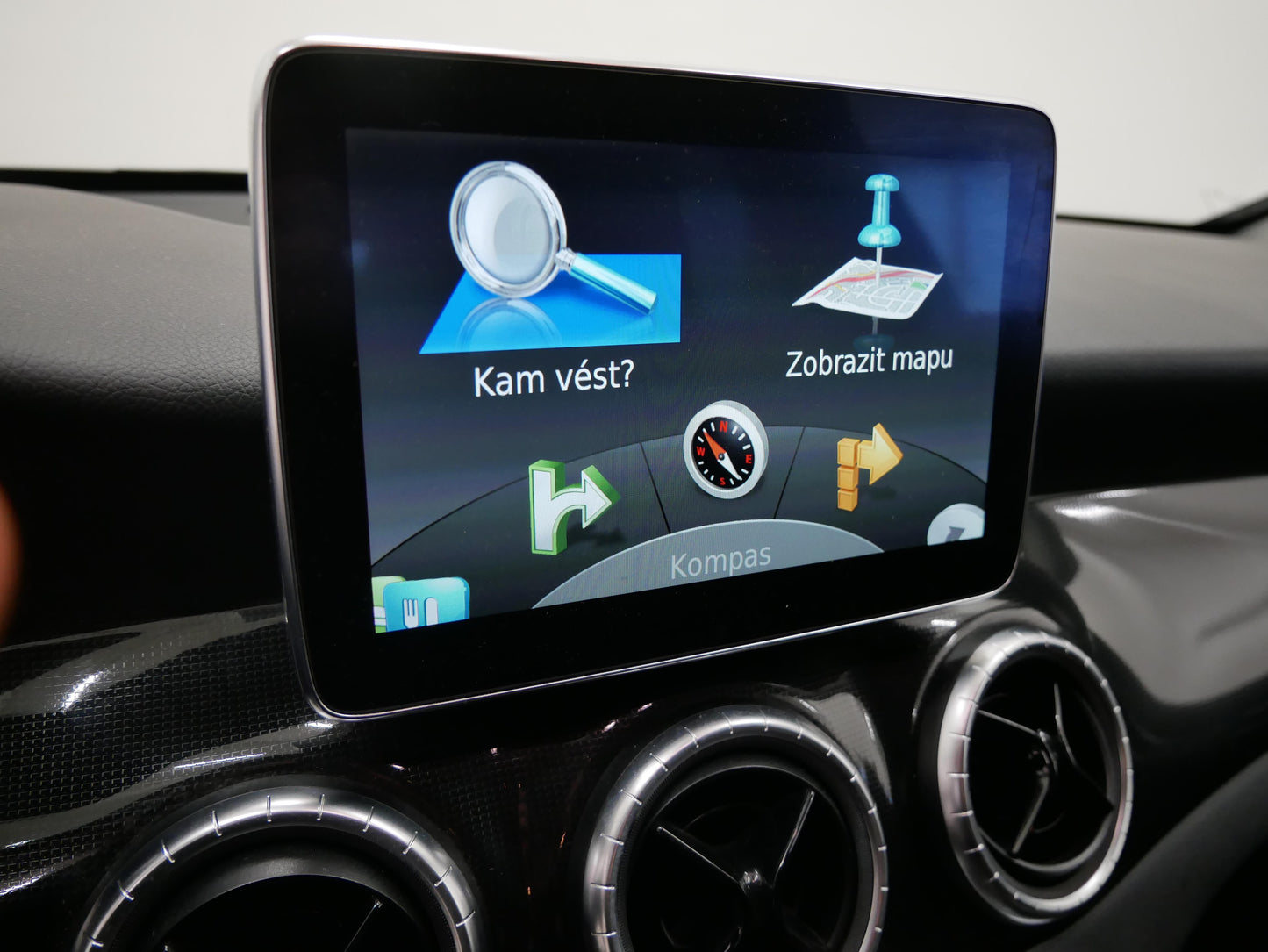 Mercedes-Benz CLA Shooting brake 180 90 kW