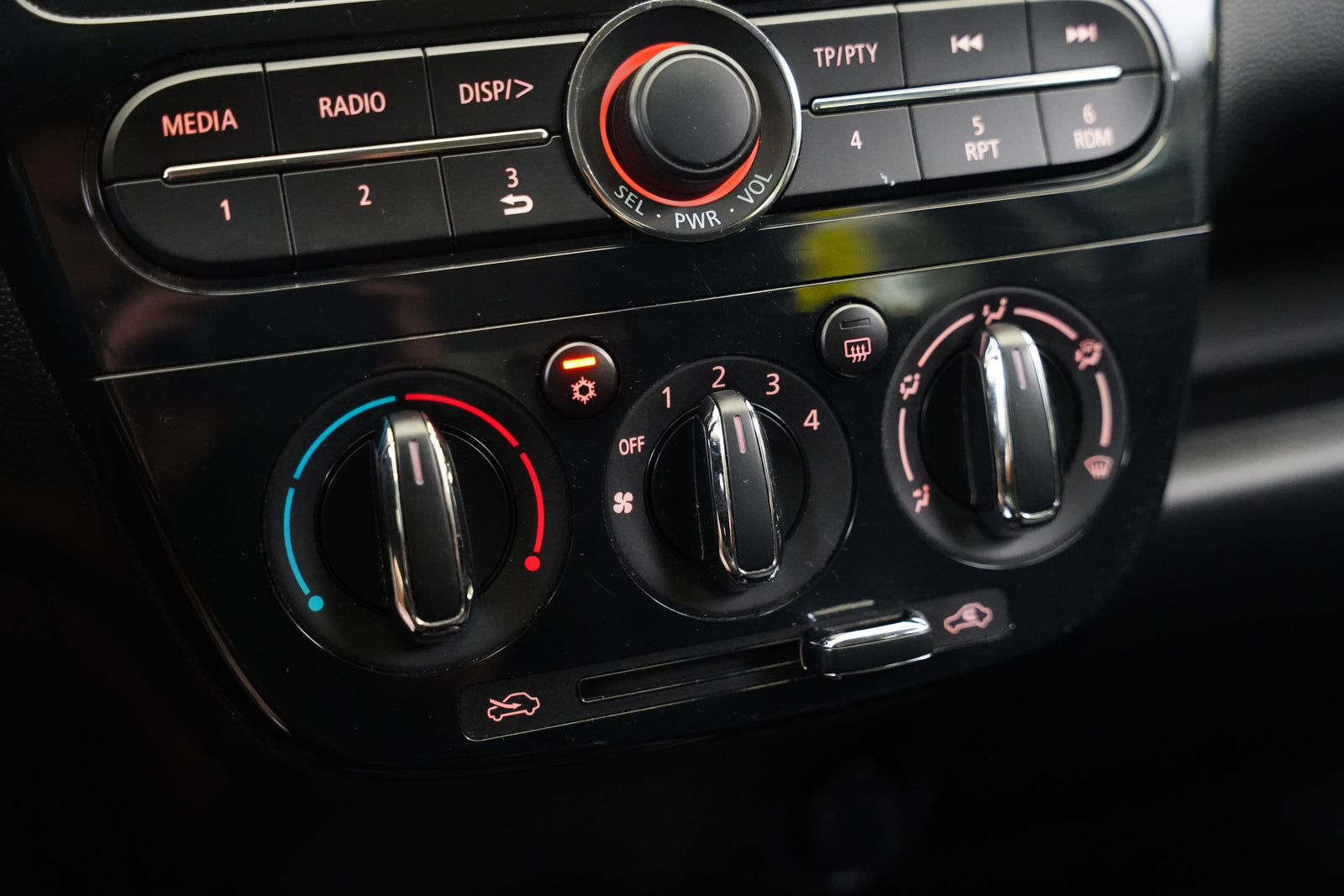 Mitsubishi Space Star 1.0 MIVEC 52 kW Edition 100 – foto 17
