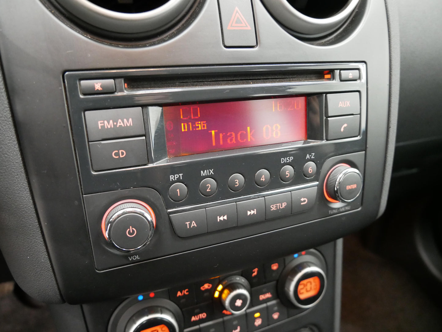 Nissan Qashqai 2.0 i 104 kW Acenta