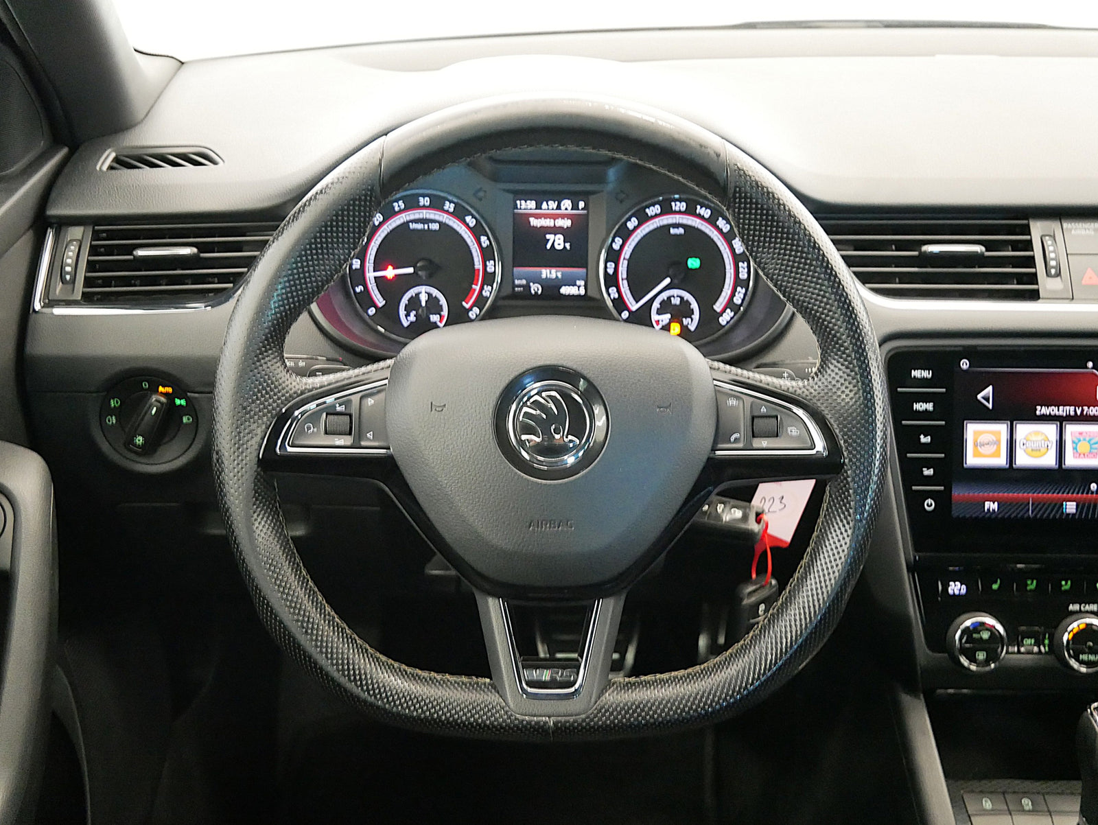 Škoda Octavia 2.0 TDI 135 kW DSG RS – foto 18