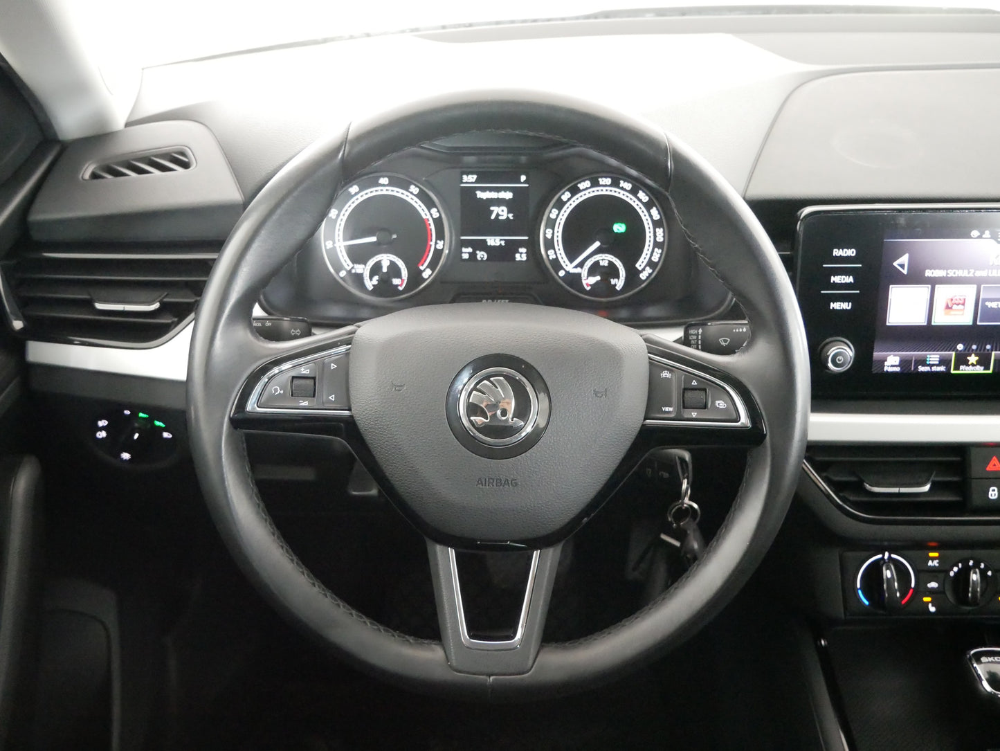 Škoda Scala 1.0 TSI 85kW DSG Ambition Plus