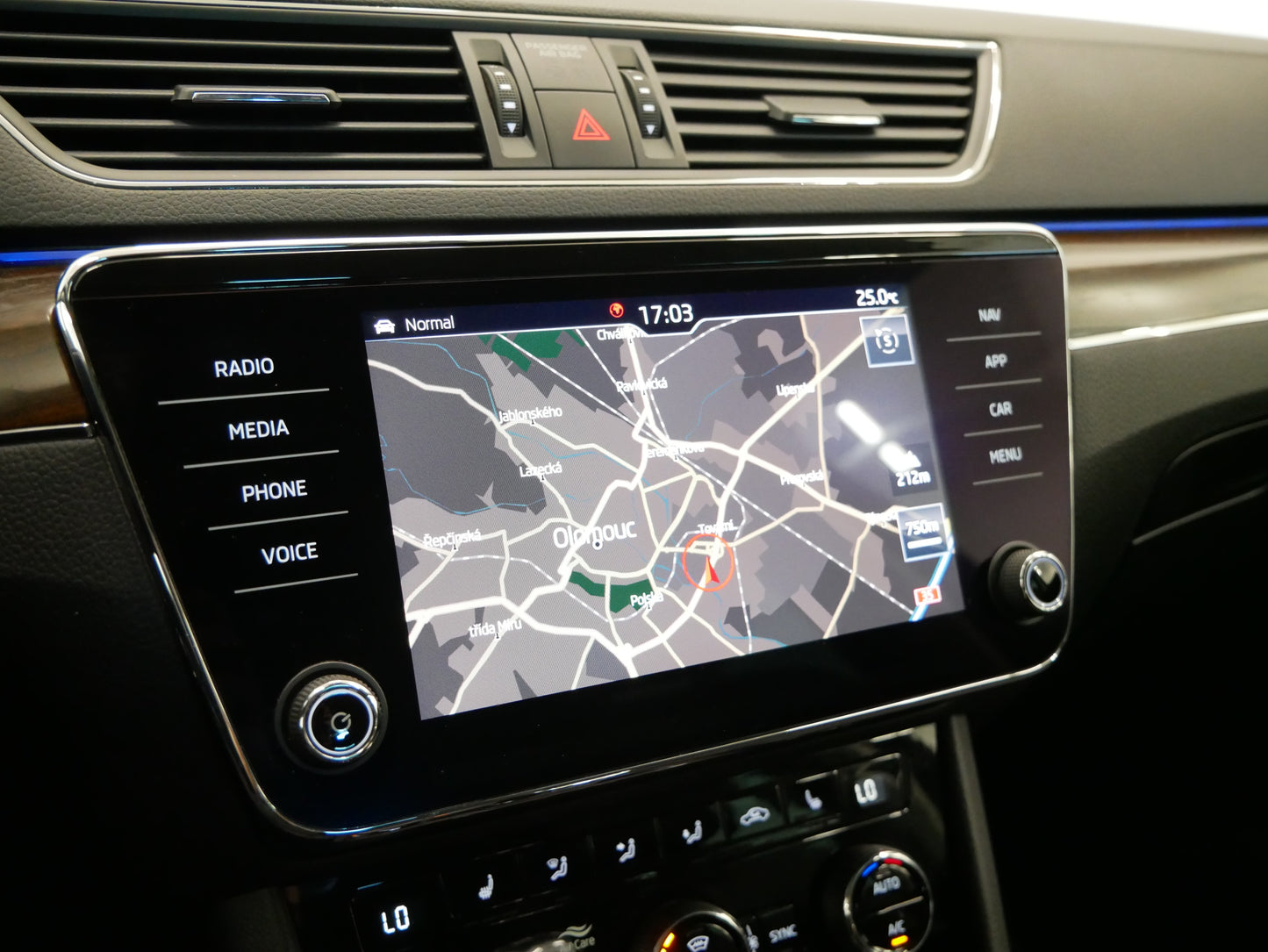 Škoda Superb 2.0 TDI 140 kW Scout