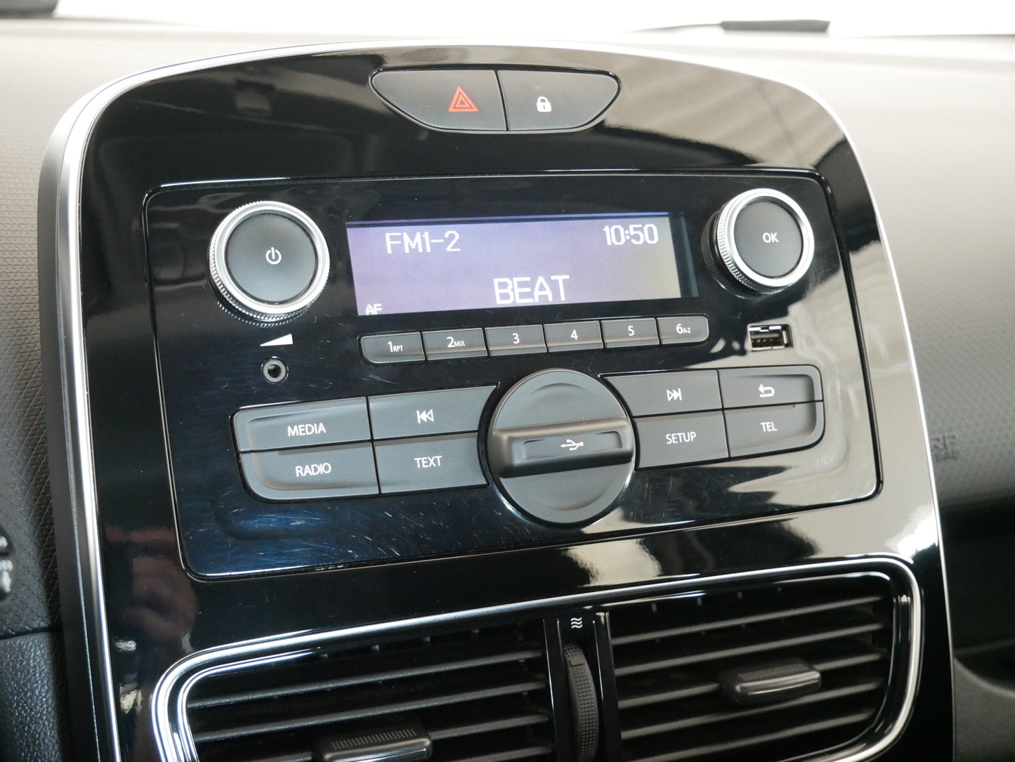 Renault Clio 0.9i 56 kW