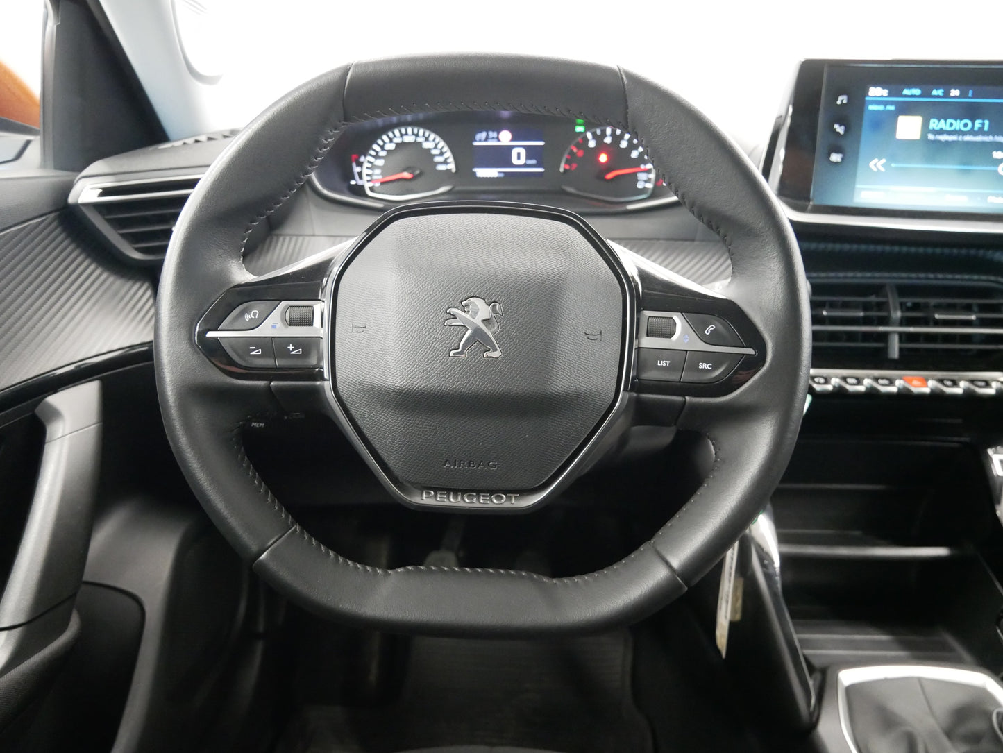Peugeot 2008 1.2 PureTech 74 kW Active Pack