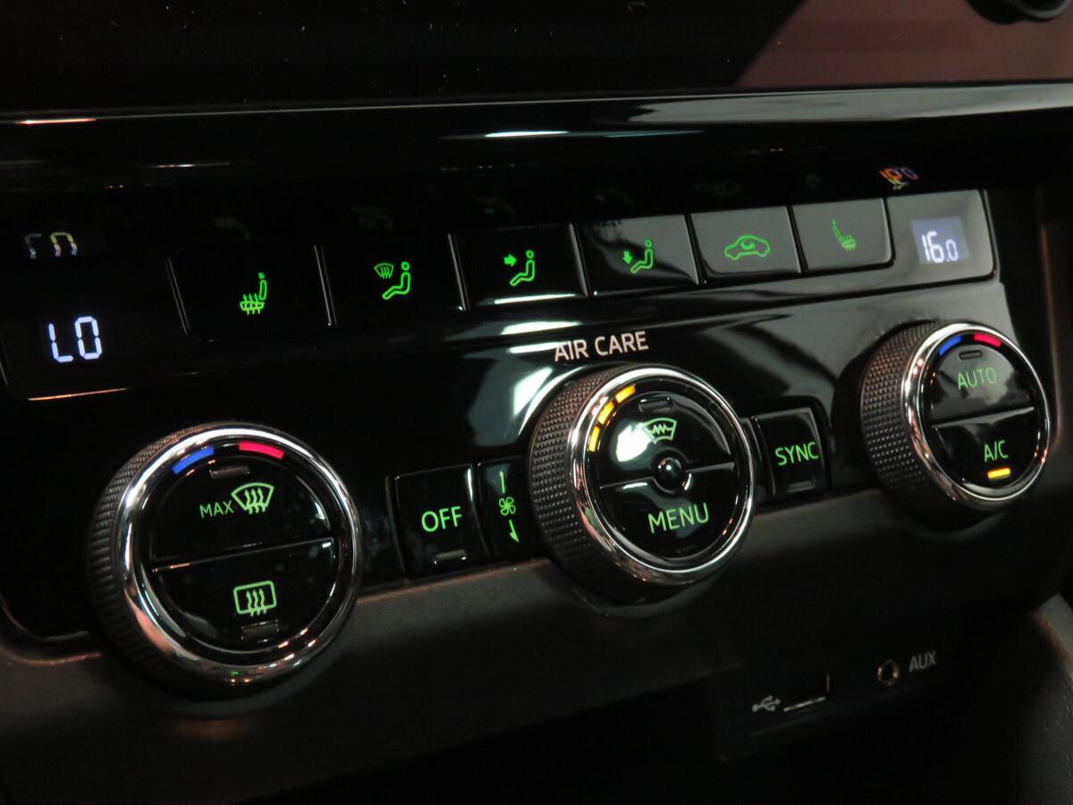 Škoda Octavia 2.0 TDI 135kW DSG RS Challenge