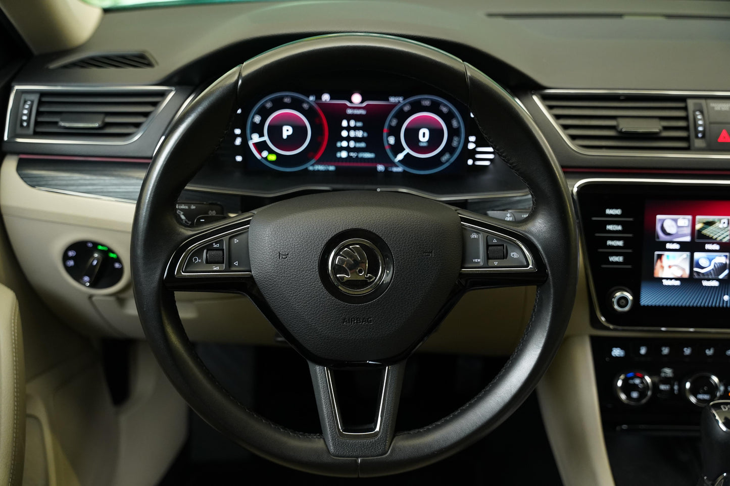 Škoda Superb 2.0 TDI 110 kW Style