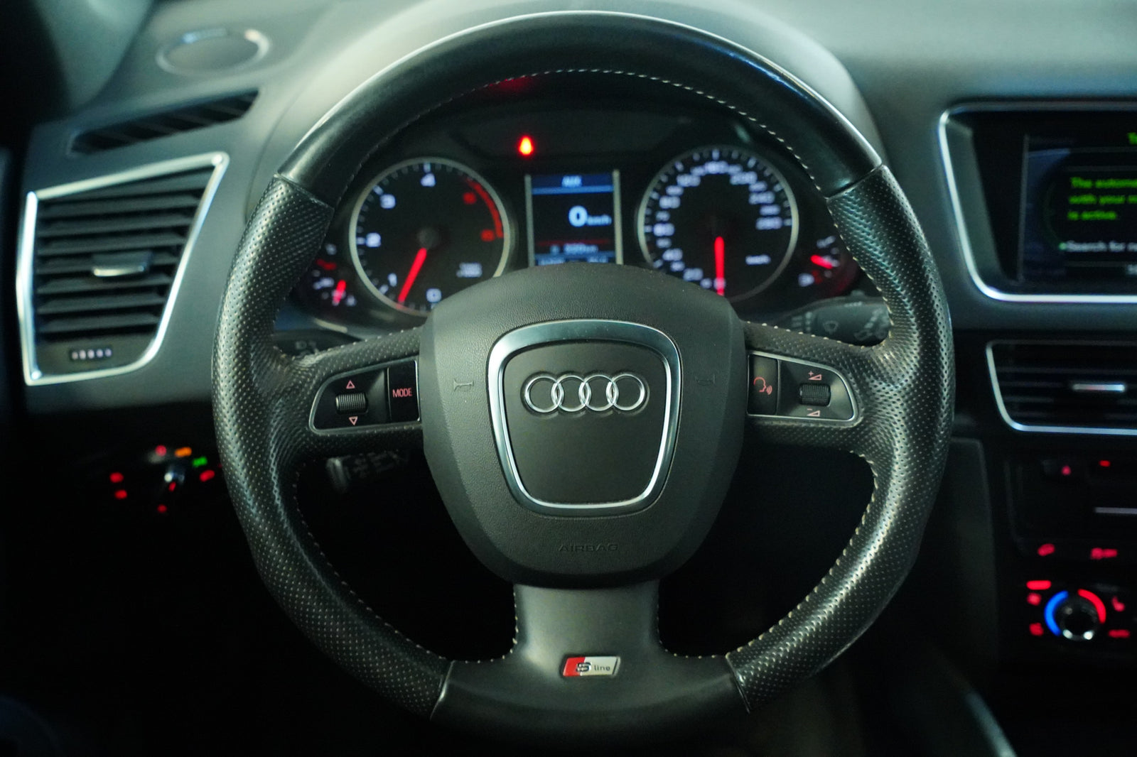 Audi Q5 3.0 TDI V6 176 kW Quattro – foto 18