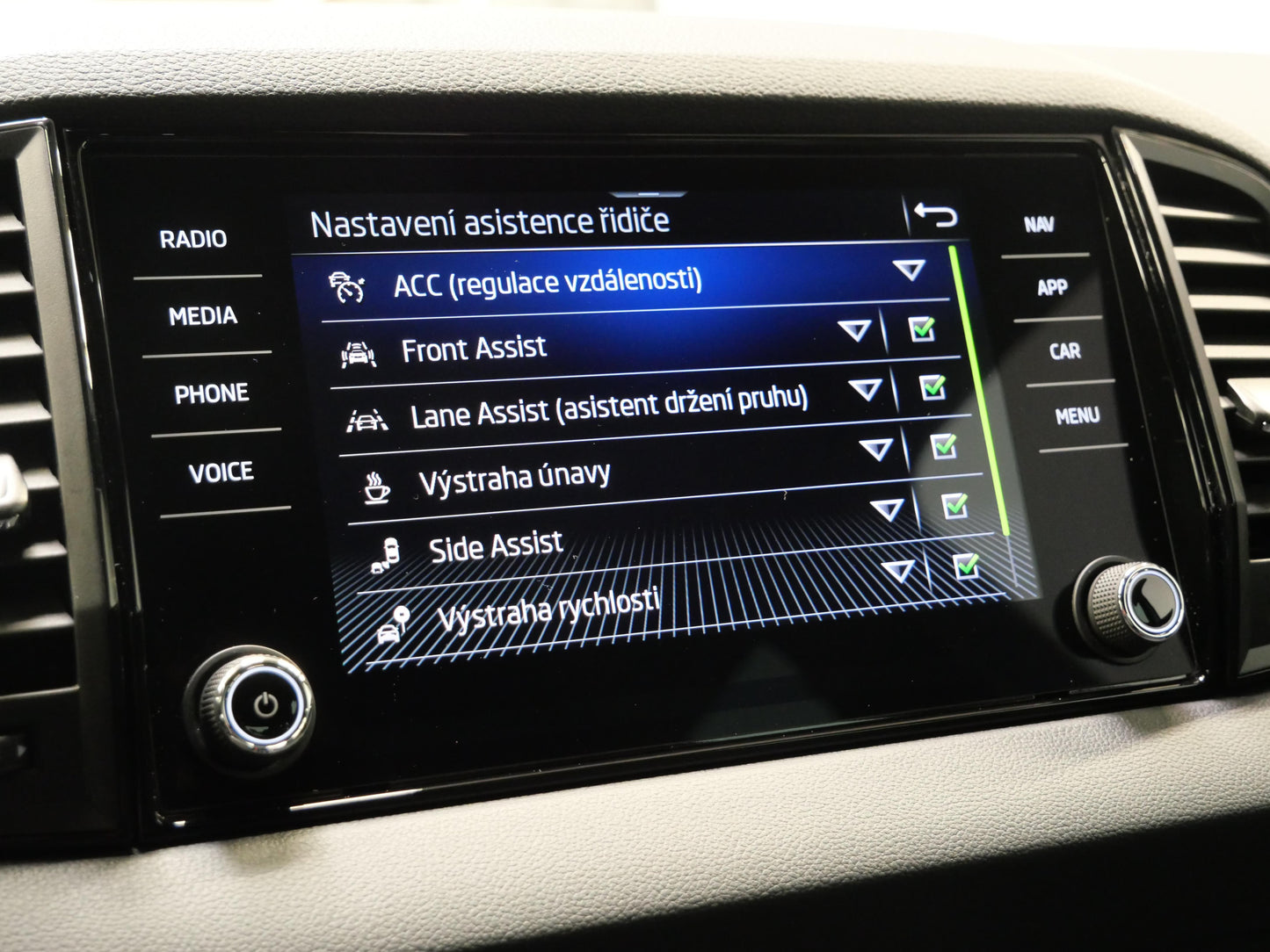 Škoda Karoq 2.0 TSI 140 kW Sportline