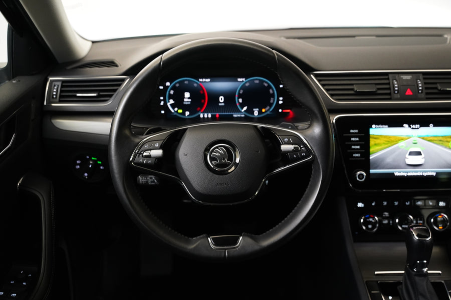 Škoda Superb 2.0 TDI 110 kW Style – foto 18
