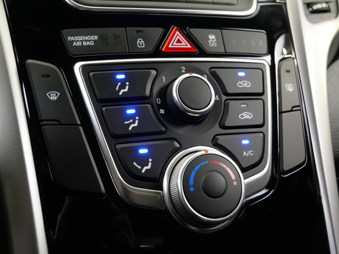 Hyundai i30 1.6 CVVT 88 kW Trikolor