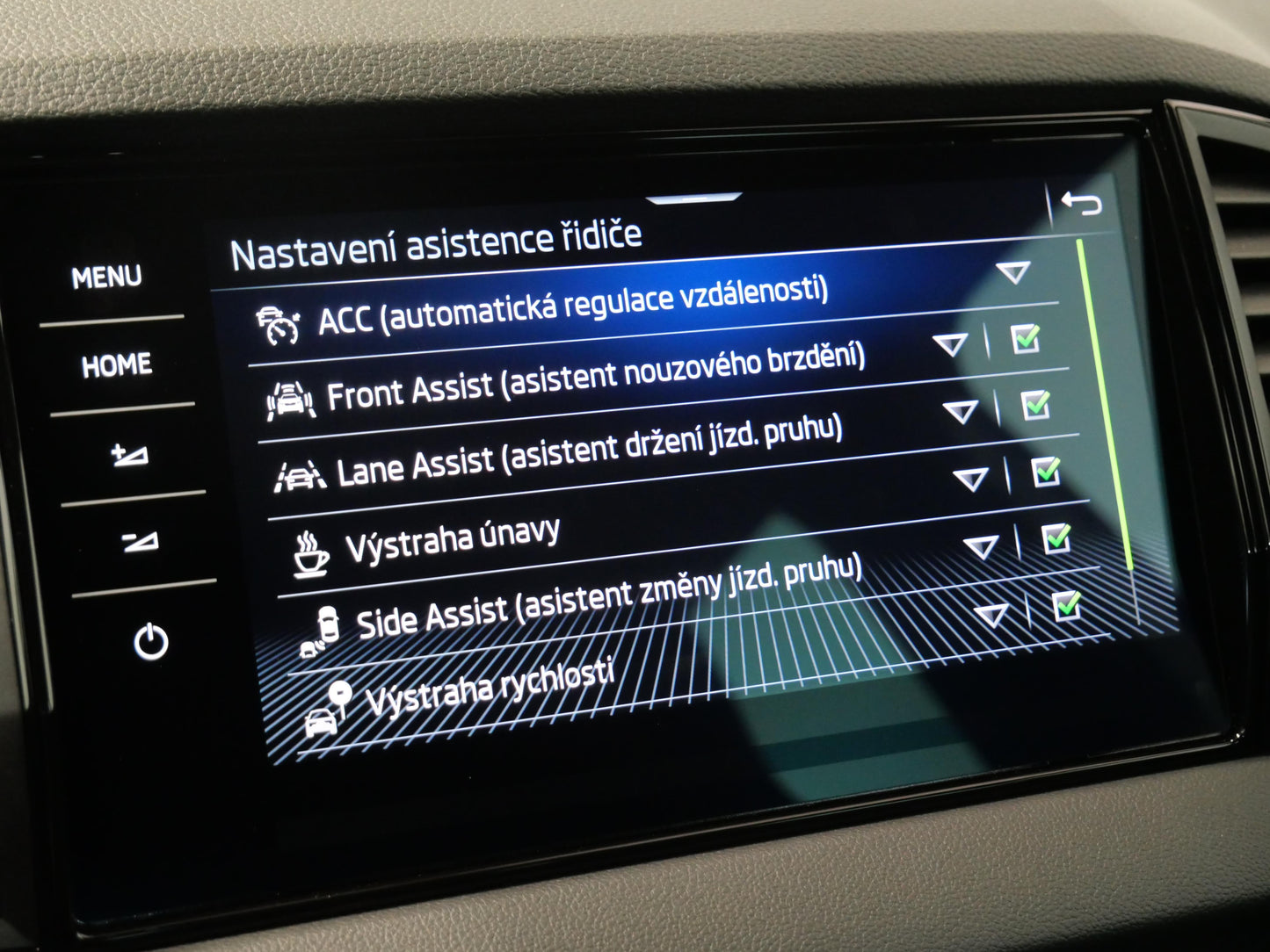 Škoda Karoq 1.5 TSI 110 kW DSG SportLine